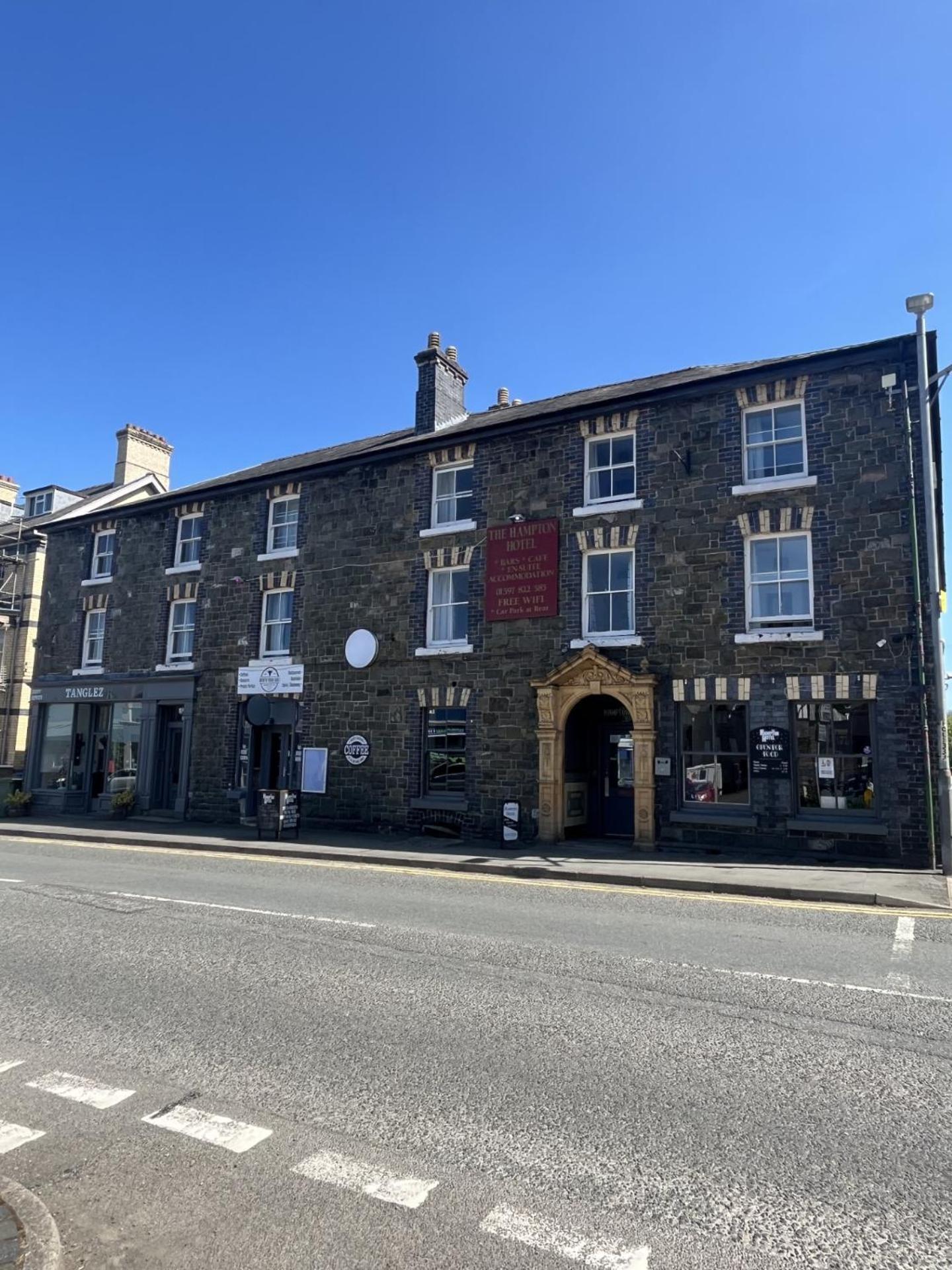 Hampton Hotel & Restaurant Llandrindod Wells Dış mekan fotoğraf